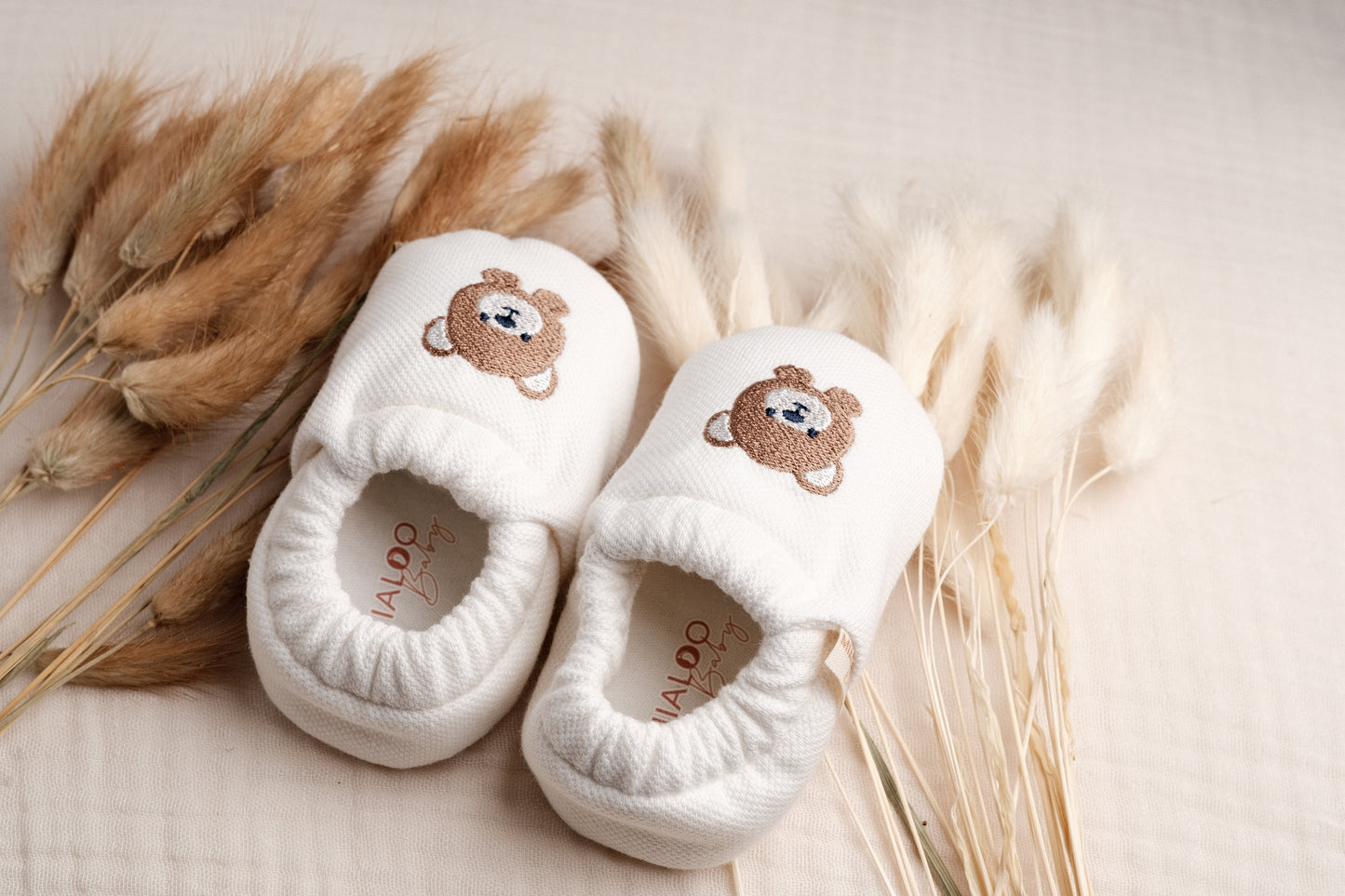 Bearfoot Buddies White